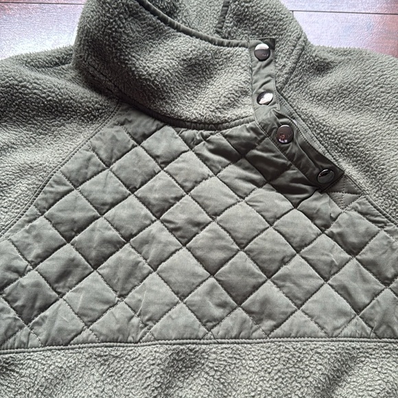 Abercrombie & Fitch Sweater - Picture 3 of 7